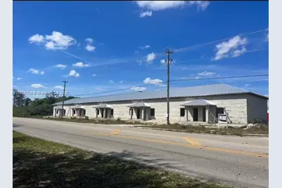 990 Anvil Cir, Labelle, FL 33935 - Photo 1