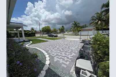 20221 SW 118th Ave, Miami, FL 33177 - Photo 3