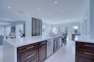 13300 Biscayne Bay Terrace, North Miami, FL 33181 - Photo 19