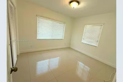 34 E 15th St, Hialeah, FL 33010 - Photo 13