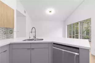 1525 Seabay Rd, Weston, FL 33326 - Photo 9