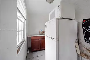 1385 NE 130th St, North Miami, FL 33161 - Photo 15