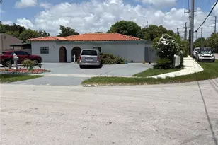 1385 NE 130th St, North Miami, FL 33161 - Photo 1