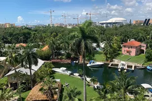 816 NW 11th St, Miami, FL 33136 - Photo 1