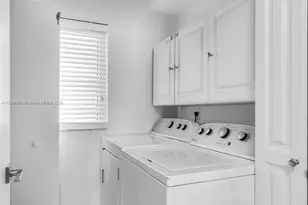 18100 N Bay Rd, Sunny Isles Beach, FL 33160 - Photo 9
