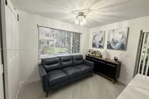 945 NW 92nd Terrace, Plantation, FL 33324 - Photo 15