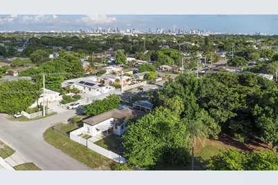 7190 NW 21st Ave, Miami, FL 33147 - Photo 9