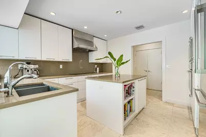 435 Ridgewood Road, Key Biscayne, FL 33149 - Photo 9