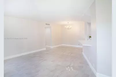 7527 S Oriole Blvd #101, Delray Beach, FL 33446 - Photo 9