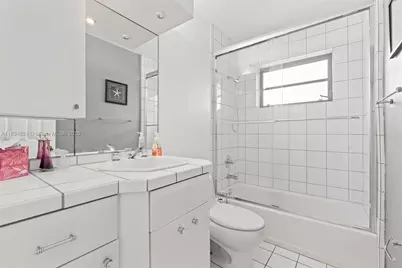 21321 NE 25th Ct, Miami, FL 33180 - Photo 35