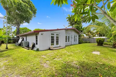 21321 NE 25th Ct, Miami, FL 33180 - Photo 41