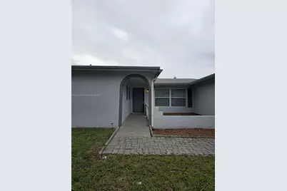 7771 NW 46th St, Lauderhill, FL 33351 - Photo 3