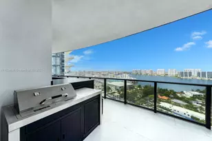 18555 Collins Ave, Sunny Isles Beach, FL 33160 - Photo 17