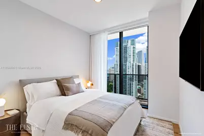 398 NE 5th St #4018, Miami, FL 33132 - Photo 11