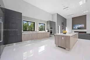 11350 NW 8th St, Plantation, FL 33325 - Photo 13