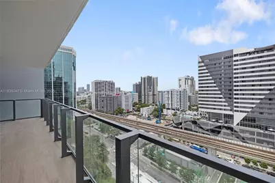 88 SW 7th St #1010, Miami, FL 33130 - Photo 27