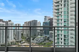 90 SW 3rd St, Miami, FL 33130 - Photo 11