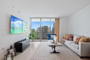 90 SW 3rd St, Miami, FL 33130 - Photo 7