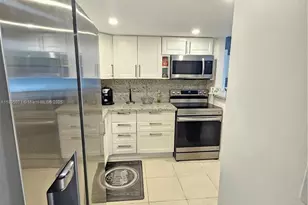 200 172nd St, Sunny Isles Beach, FL 33160 - Photo 3