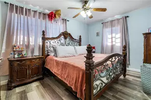 1300 NE 203rd St, Miami, FL 33179 - Photo 11