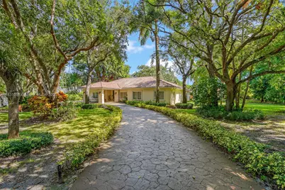 10735 SW 58th Ave, Pinecrest, FL 33156 - Photo 7