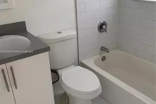 200 NE 108th St, Miami, FL 33161 - Photo 7