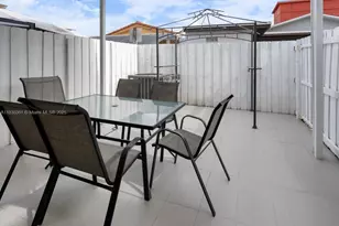 1158 W 41st St, Hialeah, FL 33012 - Photo 15