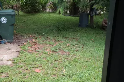 256 Broward Ave, Greenacres, FL 33463 - Photo 15