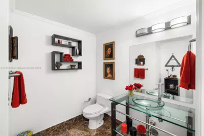 4779 Collins Ave #2203, Miami Beach, FL 33140 - Photo 13