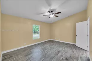 15859 N 68th Ct N, Loxahatchee, FL 33470 - Photo 13