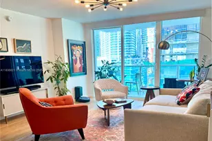 31 SE 5th St, Miami, FL 33131 - Photo 1