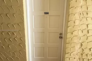 8650 SW 109th Ave, Miami, FL 33173 - Photo 5