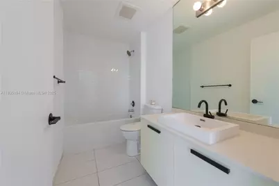 151 SE 1st St #2205, Miami, FL 33131 - Photo 21