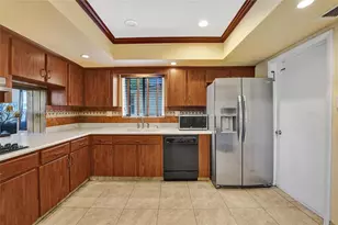 11000 NW 20th St, Pembroke Pines, FL 33026 - Photo 13