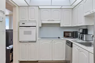 3801 S Ocean Dr, Hollywood, FL 33019 - Photo 17