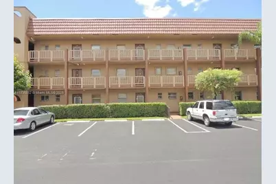 9800 Sunrise Lakes Blvd #309, Sunrise, FL 33322 - Photo 1