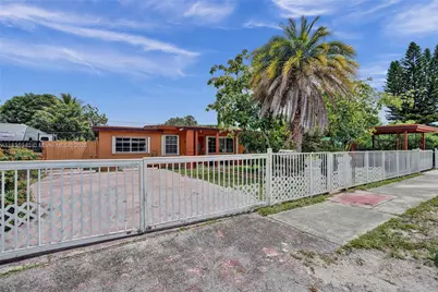 2445 NW 159th Terrace Miami Gardens - Pds23tp.webp