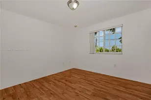205 NE 4th Ct., Hallandale Beach, FL 33009 - Photo 9
