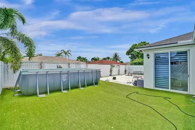 27563 SW 133rd Ave, Homestead, FL 33032 - Photo 11
