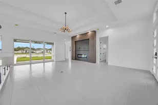 121 SW Sea Lion Rd, Port Saint Lucie, FL 34953 - Photo 5