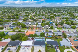 7642 Venetian St, Miramar, FL 33023 - Photo 27