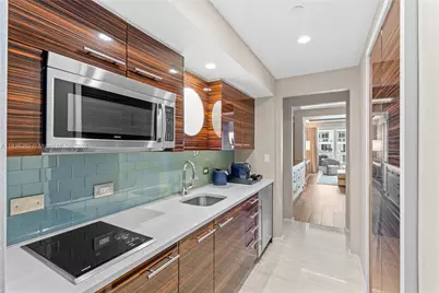 551 N Fort Lauderdale Beach Blvd #R1909, Fort Lauderdale, FL 33304 - Photo 3