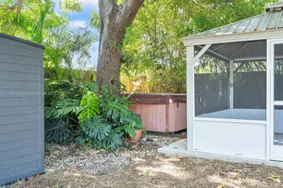 11100 NE 12th Ave, Miami, FL 33161 - Photo 25