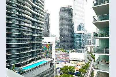 1050 Brickell Ave #2220, Miami, FL 33131 - Photo 15