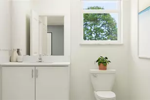 2516 SE 25th Ct, Homestead, FL 33034 - Photo 3