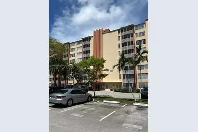 1780 NE 191st St #809-2, Miami, FL 33179 - Photo 1