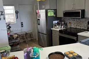 1780 NE 191st St, Miami, FL 33179 - Photo 7