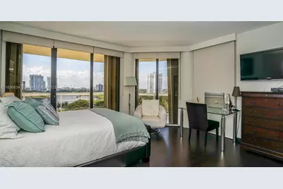 20191 E Country Club Dr #901, Aventura, FL 33180 - Photo 13