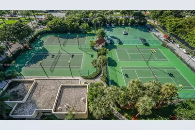 20191 E Country Club Dr #901, Aventura, FL 33180 - Photo 29