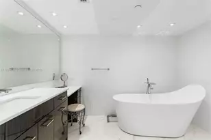 19707 Turnberry Way, Aventura, FL 33180 - Photo 21